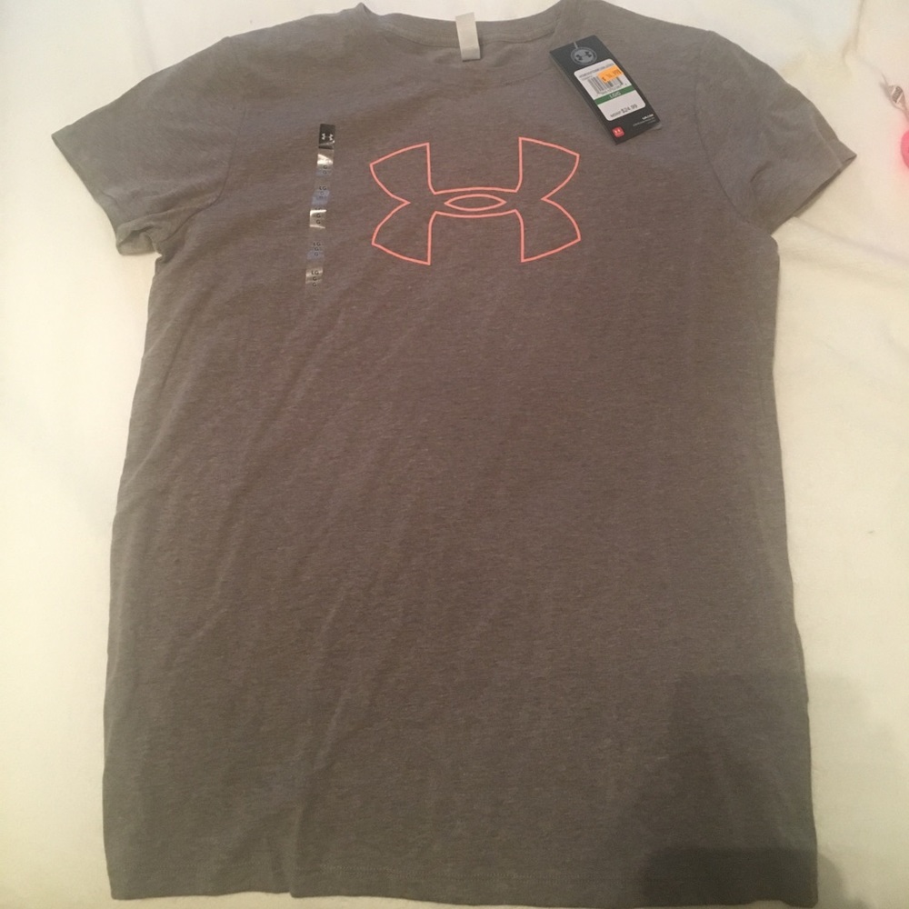 NWT Under Armour T-Shirt
